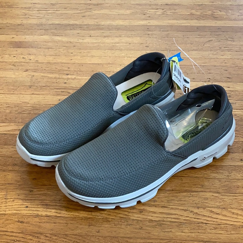 Skechers go walk men’s shoe